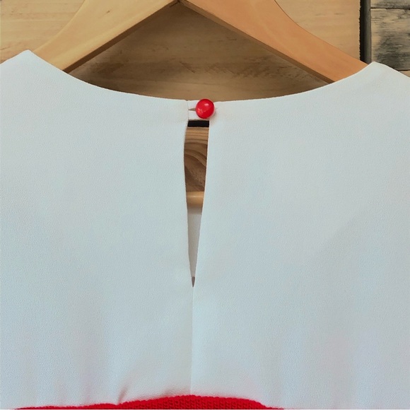 Vintage 1960’s Jerrie Lurie red white sweater, polka dot trim, see measurements - Picture 4 of 6